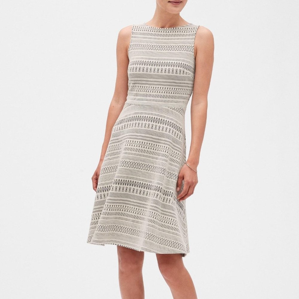 *LAST CALL* Banana Republic Jacquard Knit Dress EUC